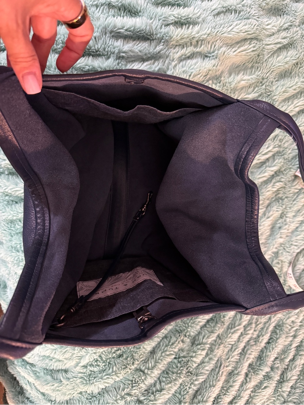 Rough and Tumble side pocket tote - Picture 7 of 7